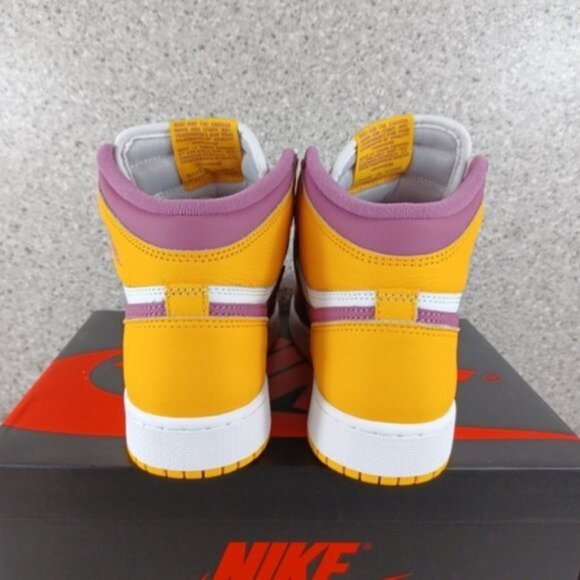 Nike Air Jordan 1 Retro High OG 'Brotherhood' Sneakers Shoes 7.5 or 9 Men's - Picture 7 of 10